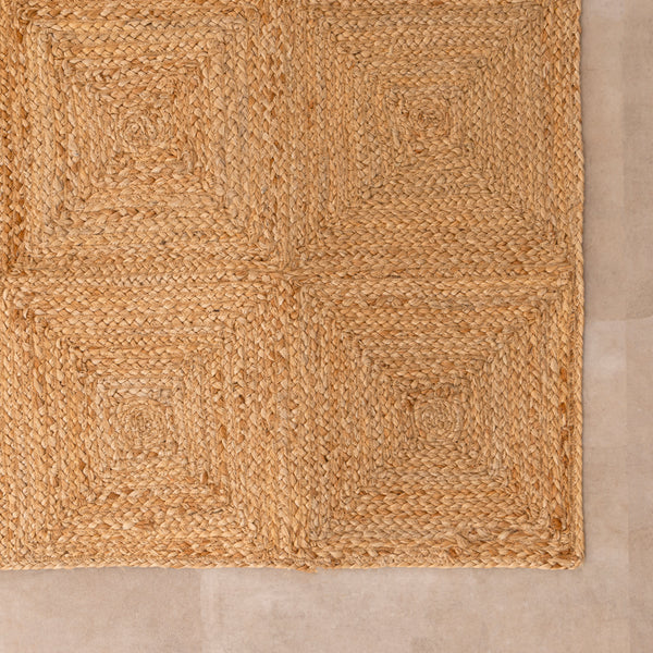 Handmade Jute Area Rug - Natural Braided Geometric Pattern Rug  for Living Room