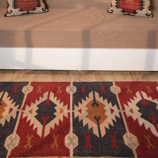 Kilim runner Handwoven Wool Jute Rug Handmade Kilim Dhurrie Rug, Motifs Oriental Traditional Indian Geometric Turkish Home decor