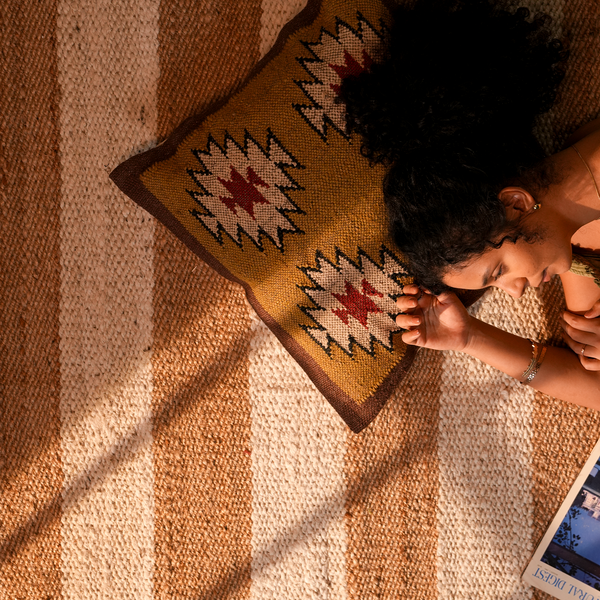 Geometric Handwoven Hemp Rug - Natural & White Diamond Pattern Flatweave