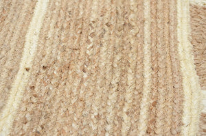 Handwoven Natural Jute Rug with Scalloped Edge , Beige & Off-White Area  Rug