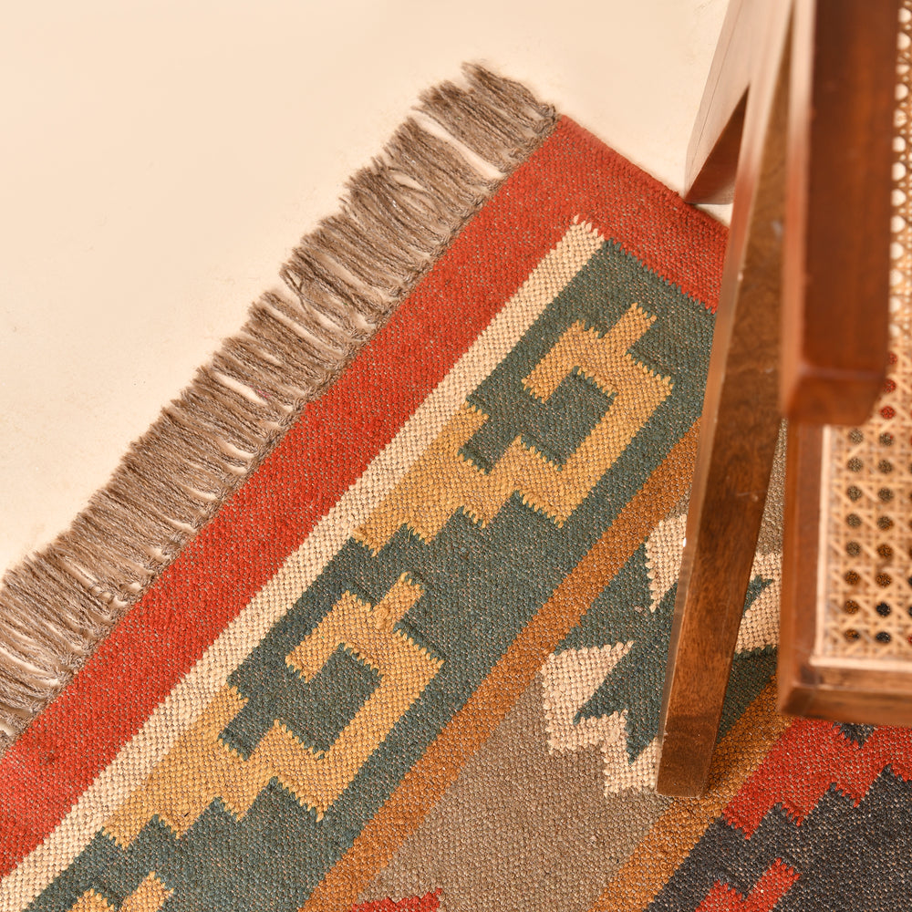 Handwoven Wool Jute Geometric patterned carpet