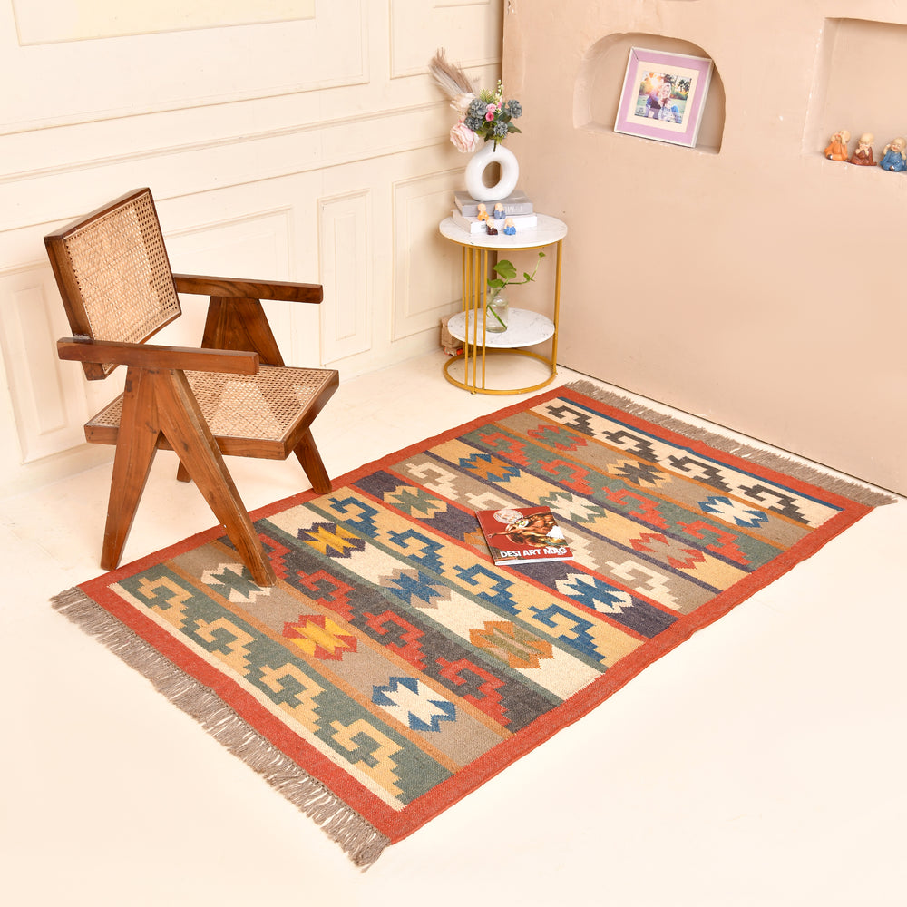 Handwoven Wool Jute Geometric patterned carpet