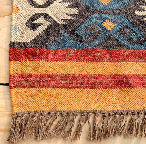 Bohemian Handwoven Rug - Wool and Jute Kilim Rug