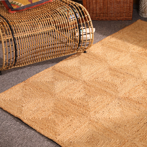 Handwoven Natural Jute Area Rug Geometric Braided Eco-Friendly Living Room