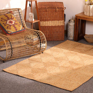 Handwoven Natural Jute Area Rug Geometric Braided Eco-Friendly Living Room