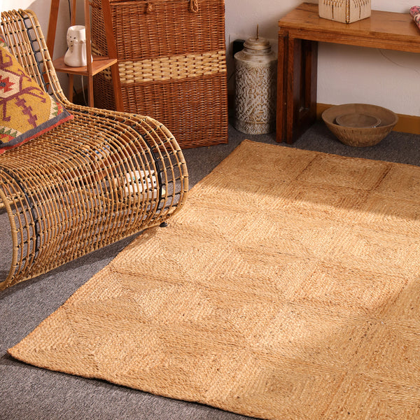 Handwoven Natural Jute Area Rug Geometric Braided Eco-Friendly Living Room