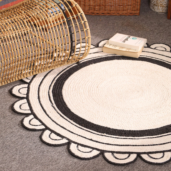 Handwoven Round Jute Rug with Black Border - Natural Braided Boho Area Rug