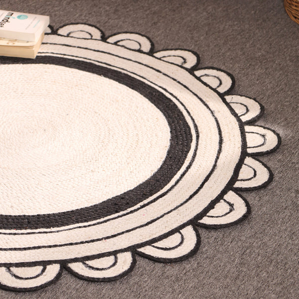 Handwoven Round Jute Rug with Black Border - Natural Braided Boho Area Rug