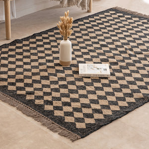 Black & Beige Geometric Diamond Pattern Area Rug Modern Boho Farmhouse Woven Rug with Fringe