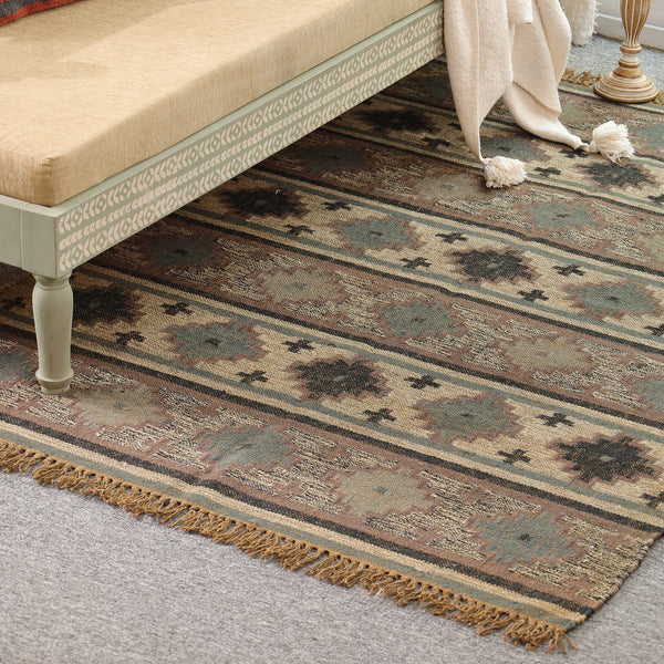 Rustic Geometric Bohemian Flatweave Area Rug - Earth Tone Southwest Tribal Accent Mat