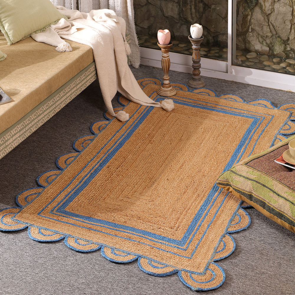 Handwoven Scalloped Natural Jute Rug with Border for Living Room