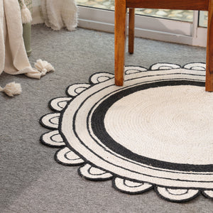 Handwoven Round Jute Rug – Black & White Braided Scalloped Area Rug | Boho Farmhouse Decor