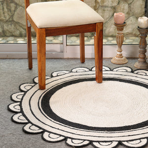 Handwoven Round Jute Rug – Black & White Braided Scalloped Area Rug | Boho Farmhouse Decor