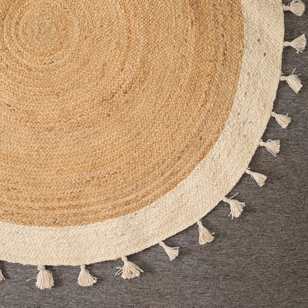 Handwoven Round Jute Rug with Tassels – Natural & Ivory Braided Boho Area Rug for Living Room