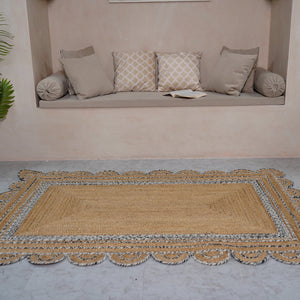 Scalloped Edge Jute RugHandbraided Natural Boho Accent