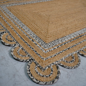 Scalloped Edge Jute RugHandbraided Natural Boho Accent