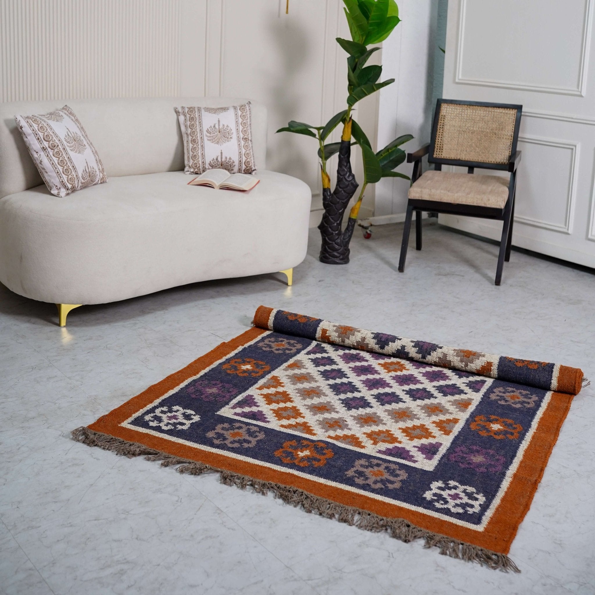 Elegant Diamond Motif Jute - Wool Rug – Handcrafted Flatweave in Earthy Tones - Gahlot International