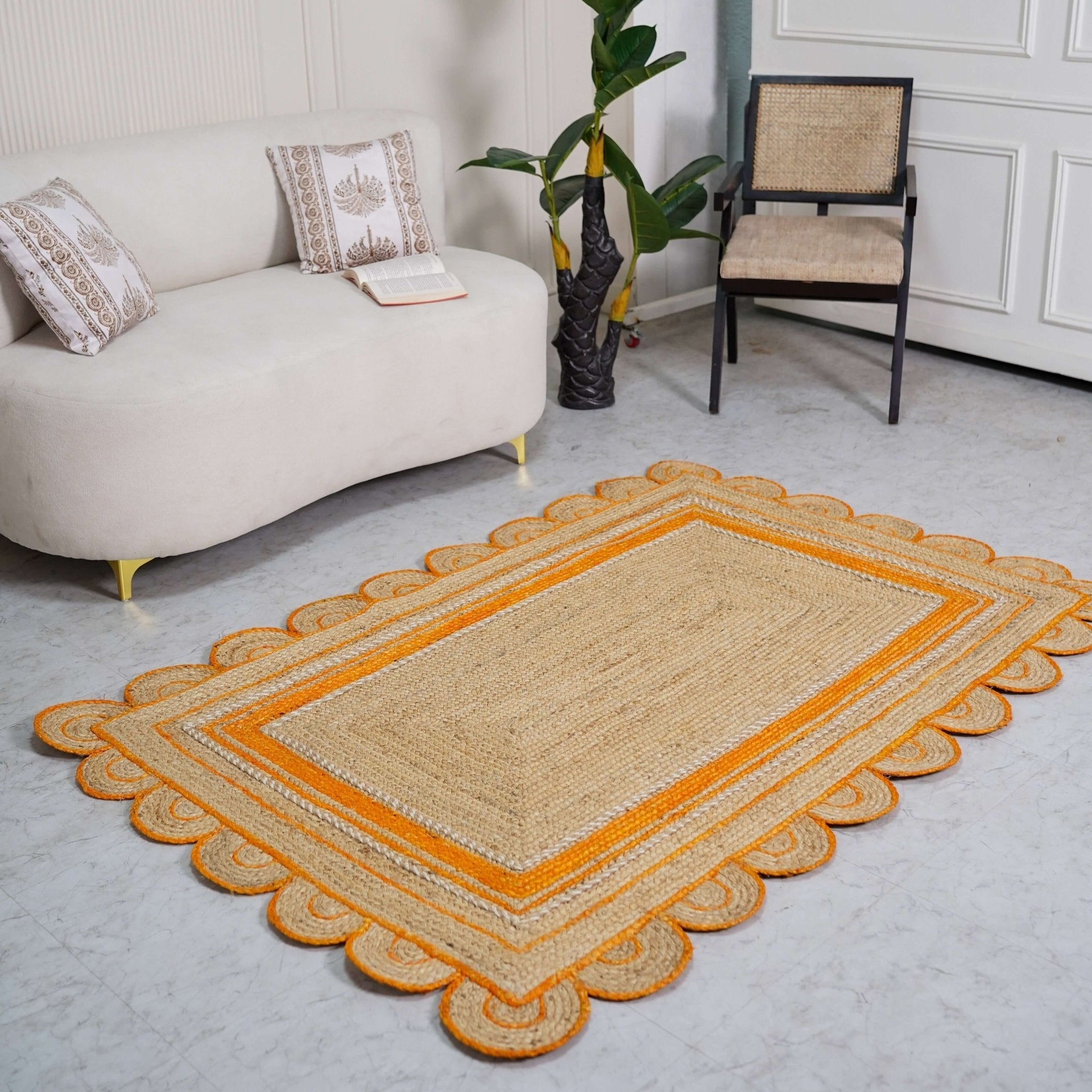 Hand - Braided Scalloped Border Hemp Rug - Natural Bohemian Charm - Gahlot International