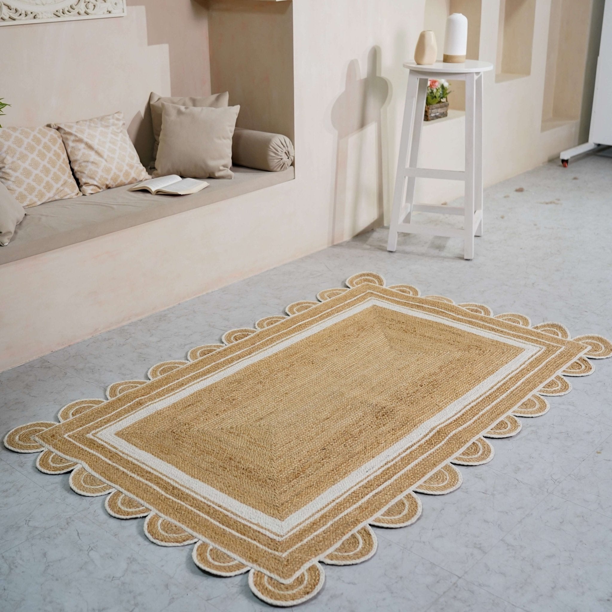 Hand - Braided Scalloped Border Hemp Rug - Natural Bohemian Charm - Gahlot International