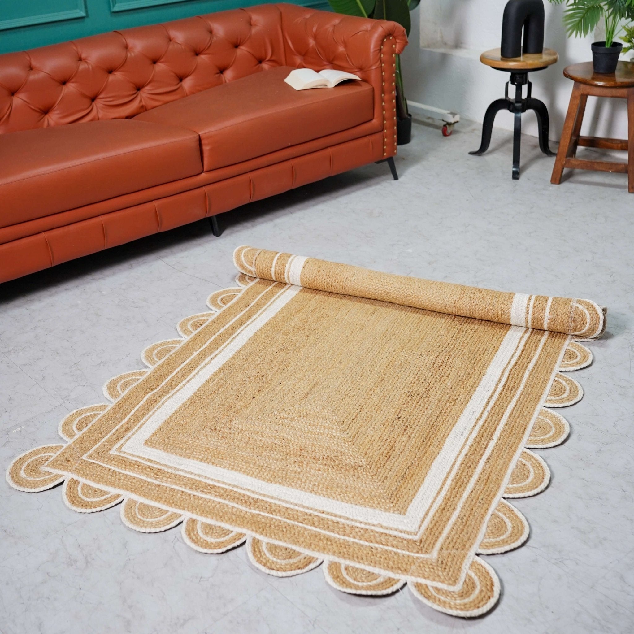 Hand - Braided Scalloped Border Hemp Rug - Natural Bohemian Charm - Gahlot International