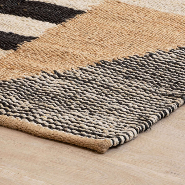 Handcrafted 100% Natural Hemp Rug ¬ Natural Black & White Diamond Design - Gahlot International