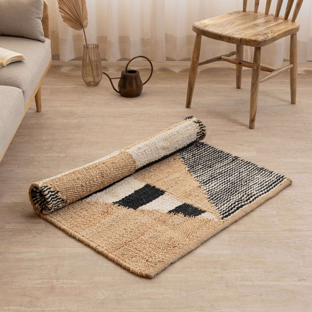 Handcrafted 100% Natural Hemp Rug ¬ Natural Black & White Diamond Design - Gahlot International
