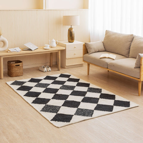 Handwoven Black & White Diamond Hemp Rug - Bold Geometric Design - Gahlot International